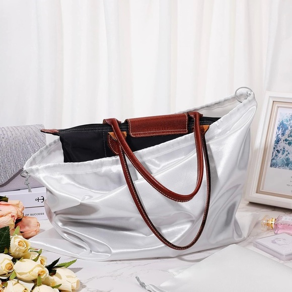 Accessories - (5) Silk Dust Bags